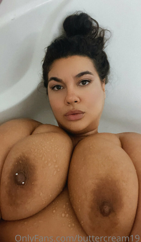 Buttercream19 tits onlyfans