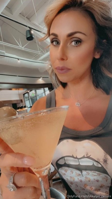 ulauryn gemini onlyfans naked