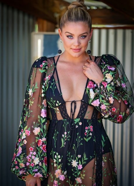 Lauren Alaina nude onlyfans