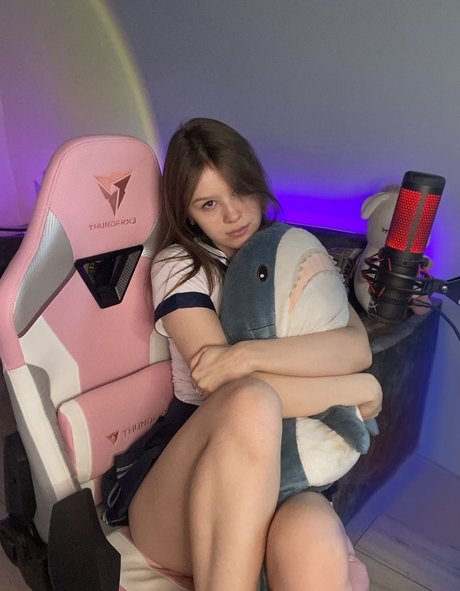 Memozka onlyfans post