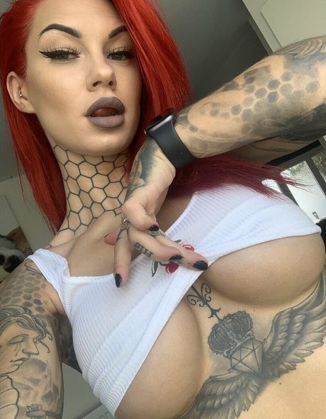 Bee Phillips onlyfans pics leaked