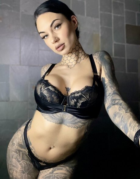 Bee Phillips leaked onlyfans sextape