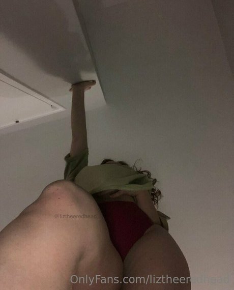 liztheeredhead onlyfans leajs