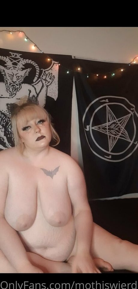 mothisweird nude onlyfans leaks