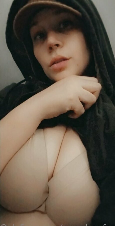 gwenhwyfar hot onlyfans
