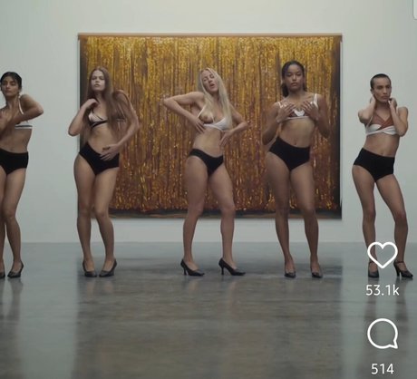 Ellie Goulding tits onlyfans