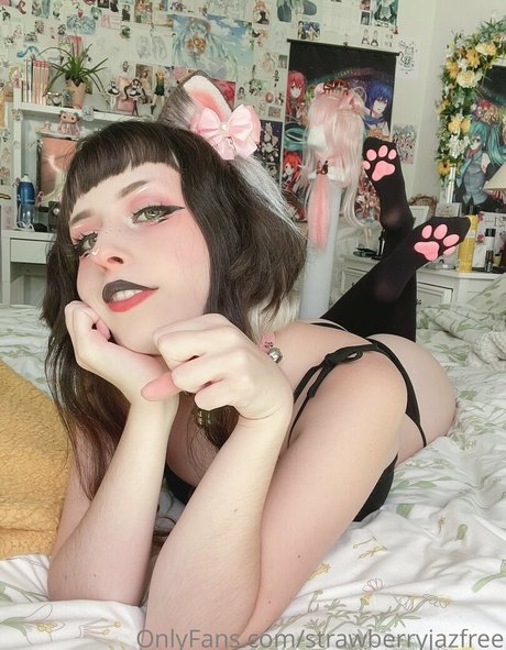 strawberryjazfree onlyfans leakes