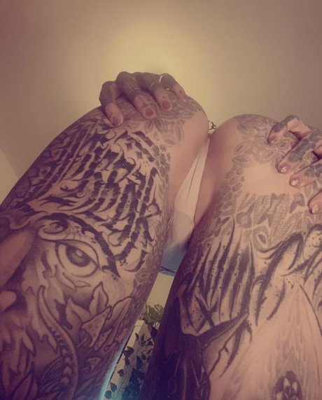 SophieWilde nude on onlyfans