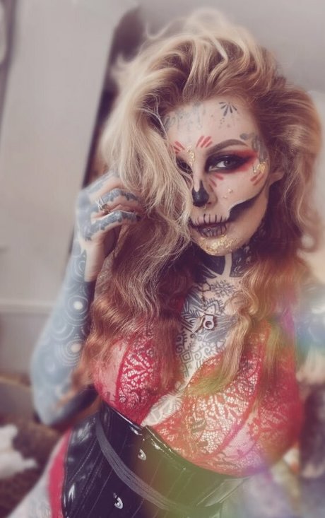 SophieWilde onlyfans porn free