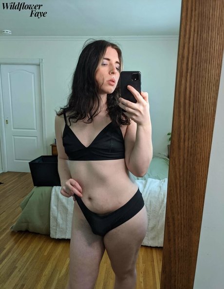 wildflowerfaye porn leaked onlyfans