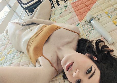 wildflowerfaye strip onlyfans