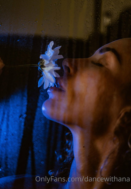 dancewithana onlyfans lean