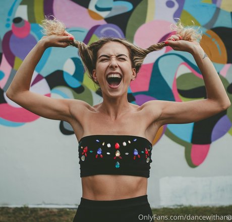 dancewithana Profile pic