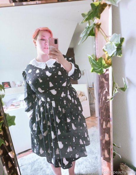 peachyneko onlyfans fuck