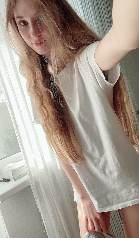 evaava free only fans photos