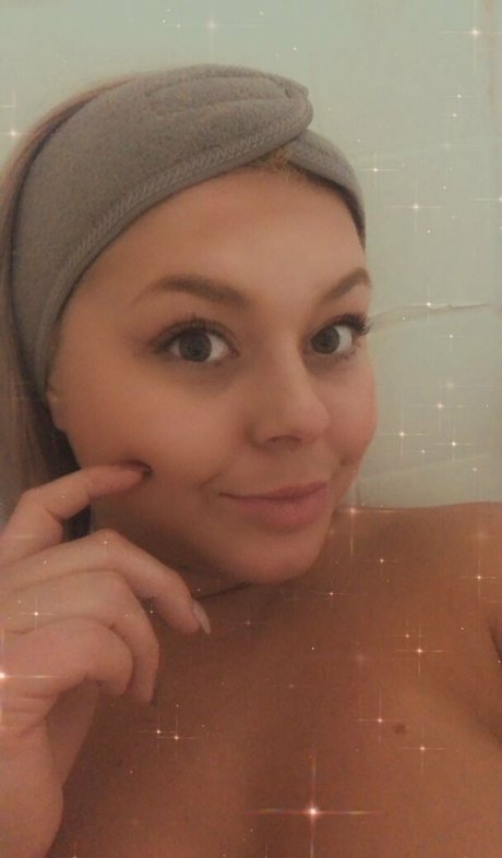 xxxhookedonbrookefree onlyfans leak