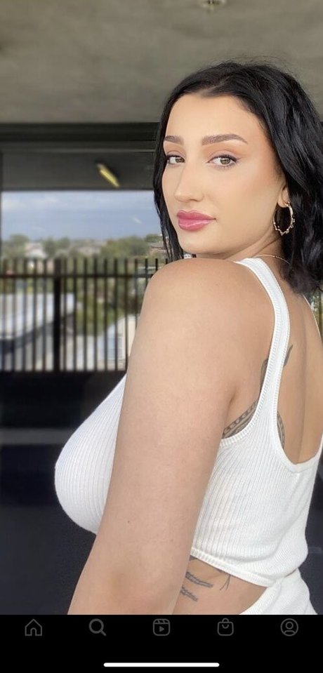 Carla Dior onlyfans nude pictures