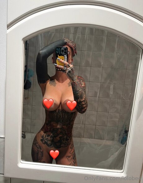 Lolobe4 nude only fans