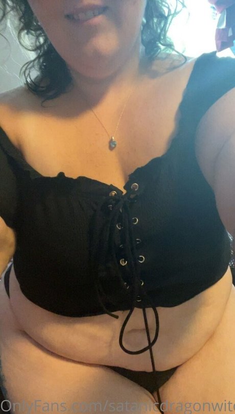 satanicdragonwitch onlyfans nudes