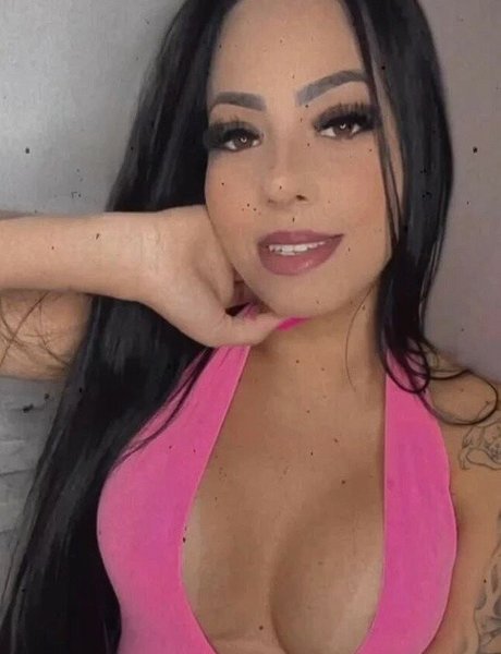 Jhenis Kut Kut onlyfans topless