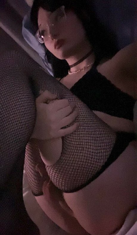 irisreya onlyfans nude leak