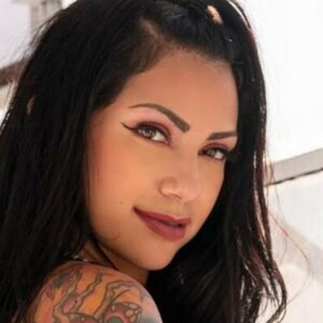 Teresa Saint nude only fans