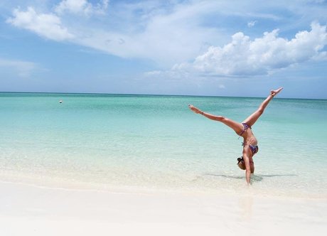 Katie Cassidy nude onlyfans porn