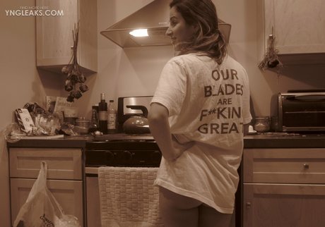 Holly Sedillos onlyfans posts