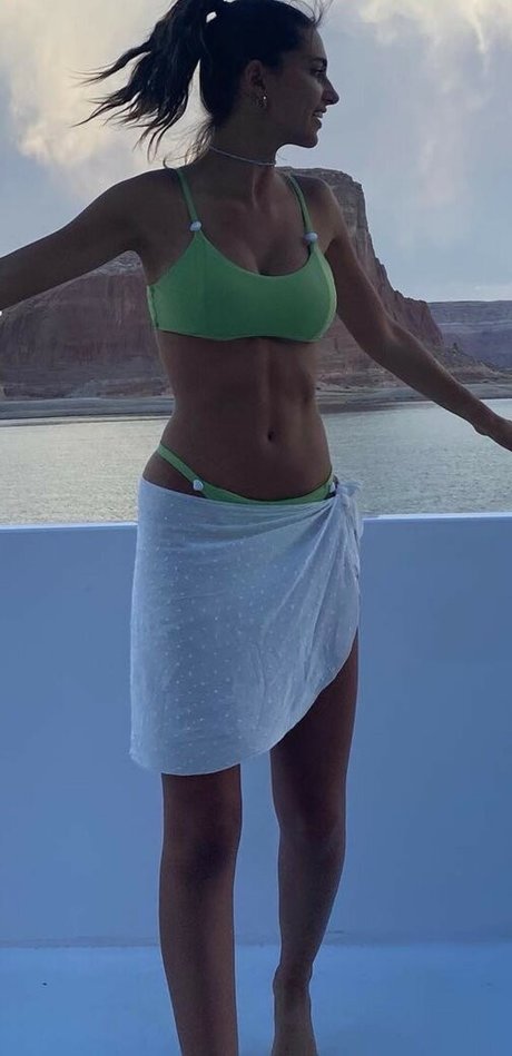 Renee Maudlena Noe naked only fans