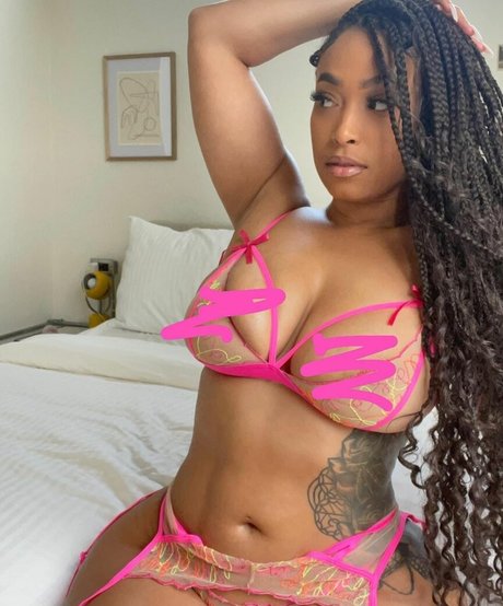 Robyn Banks nude porn onlyfans