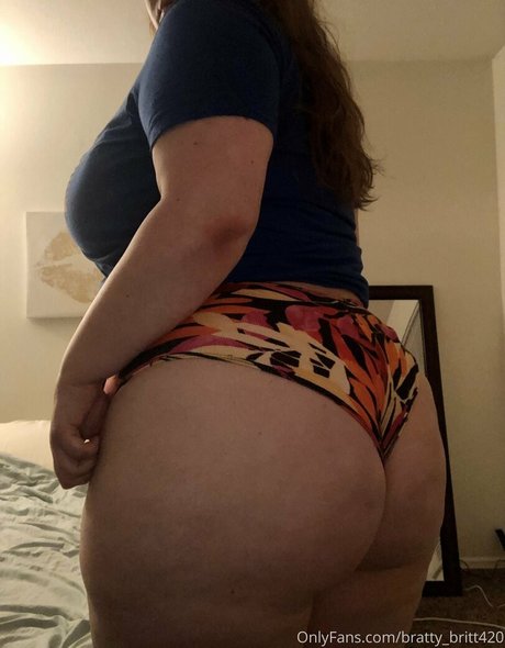 bratty britt420 onlyfans lean