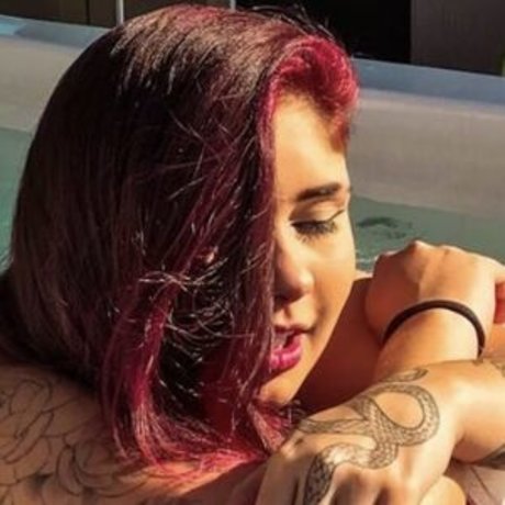 Lia Dumbra onlyfans nudes leaked