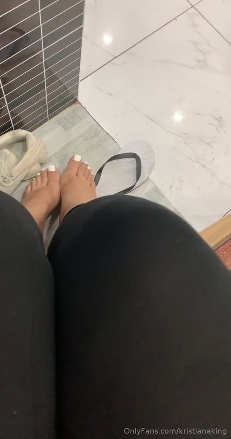 Kristiana King onlyfans strip