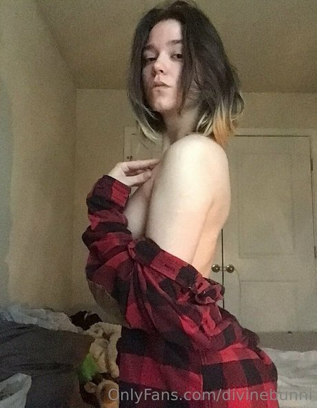 divinebunni onlyfans naked
