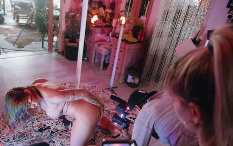 ohrangutangerotica onlyfans pictures