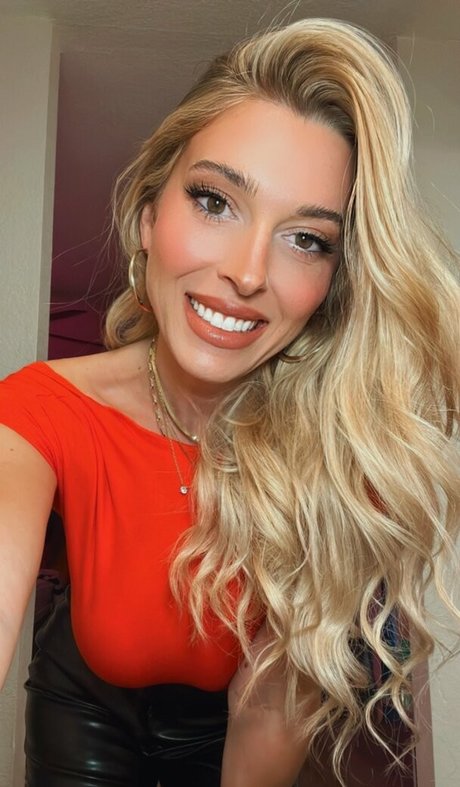 Taylor Mathis sextape onlyfans