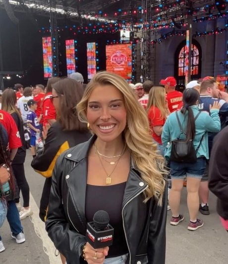 Taylor Mathis onlyfans nudes