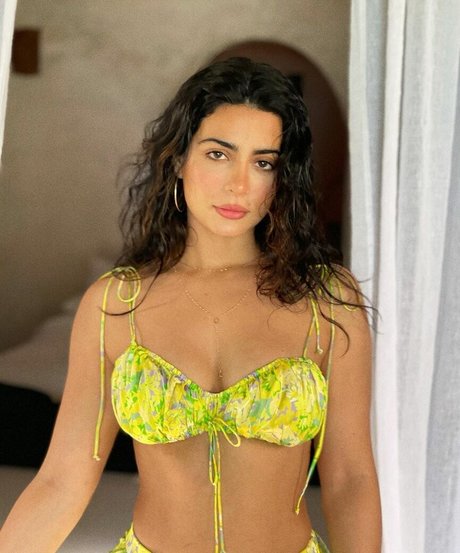 Emeraude Toubia onlyfans nude leak