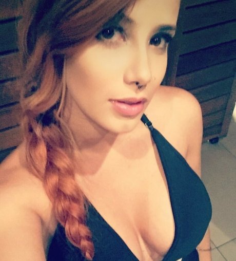 Bela Camps nudes only fans