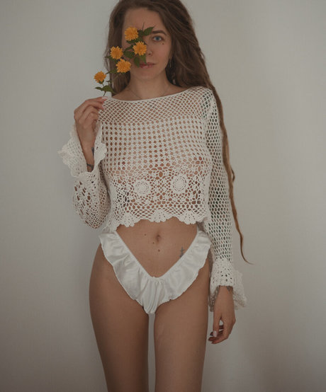 Hanna Mykhailova topless onlyfans