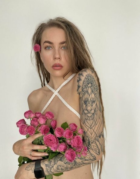 Hanna Mykhailova onlyfans nude pics