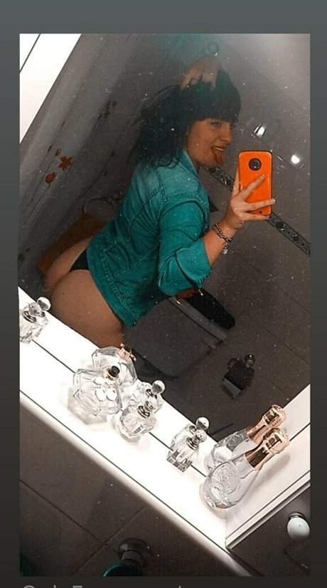 reyna momo onlyfans explicit content