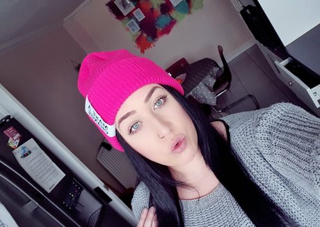 cream my holes only fans.