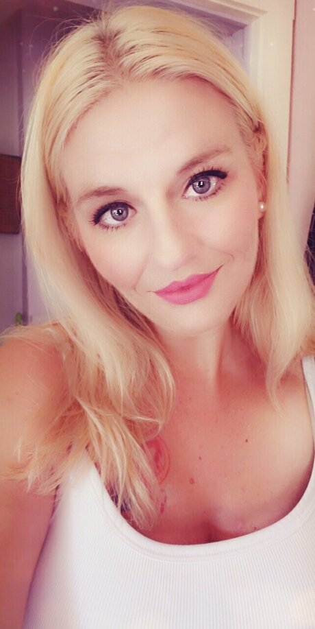 Honey Dabs onlyfans uncensored