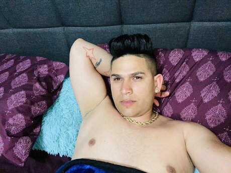 Mark13 onlyfans model