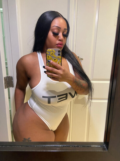 MS CARAAMEL_ onlyfans sex