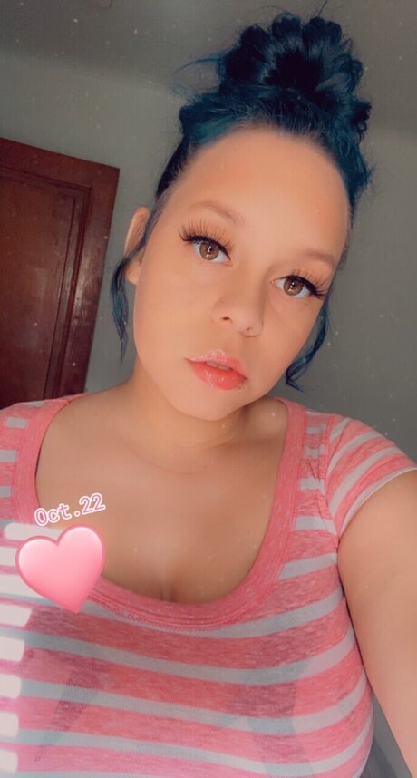 Dezzie only fans naked