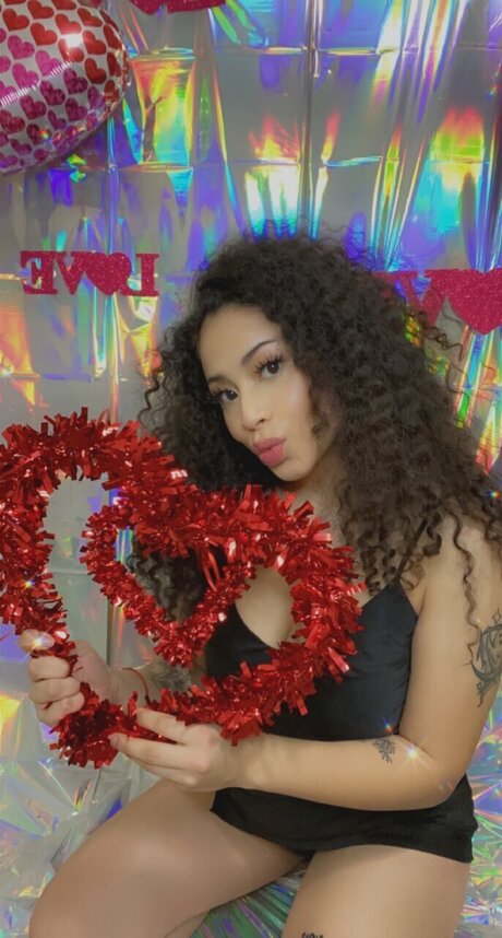 lapreciosa onlyfans photos