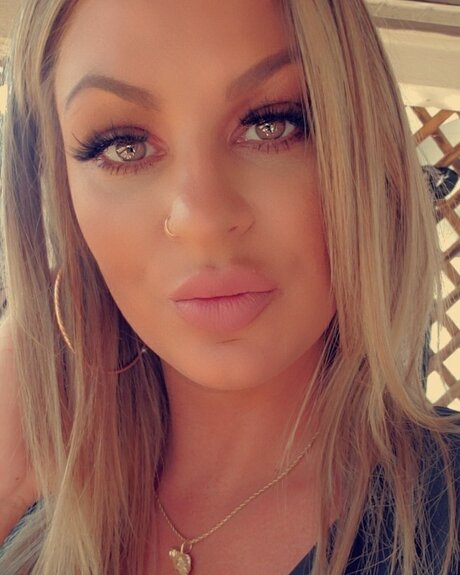 Ice Queen_ onlyfans naked leaks