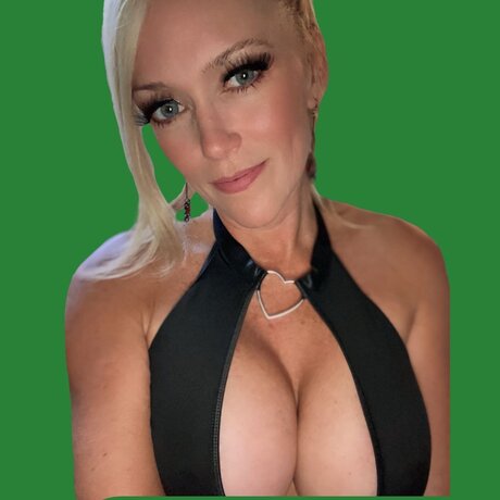 Happy Endings Playbook onlyfans leake